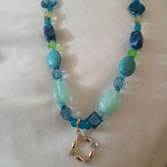 Handmade necklace with one interchangeable charm - Picture 6 of 11